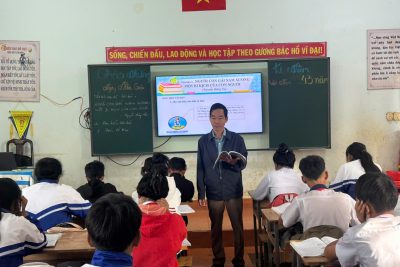 CHUỖI HOẠT ĐỘNG CHÀO MỪNG NGÀY NHÀ GIÁO VIỆT NAM 20/11: TRI ÂN NHỮNG NGƯỜI LÁI ĐÒ TẬN TỤY!